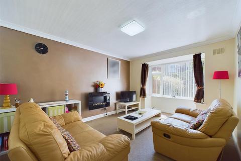 2 bedroom semi-detached bungalow for sale, Lamplugh Lane, Bridlington