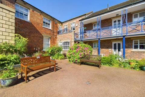 2 bedroom retirement property for sale, Avenue Court, Westgate, Bridlington