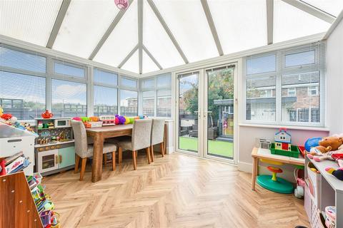 20 Heath Road, North Baddesley, Southampton, SO52 9FF