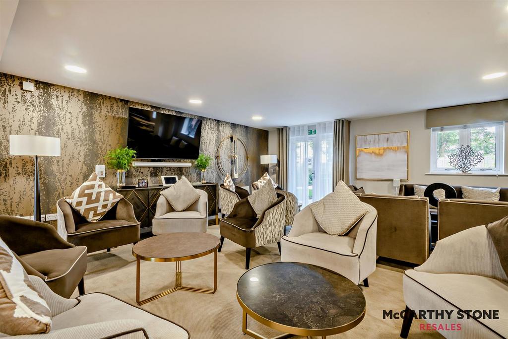8610275-interior13-800.JPG