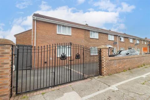 4 bedroom house for sale, Stoneleigh Avenue, Longbenton, Newcastle Upon Tyne