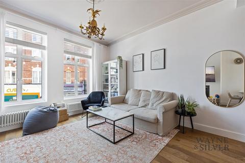 4 bedroom apartment to rent, Heath Street, Hampstead, NW3