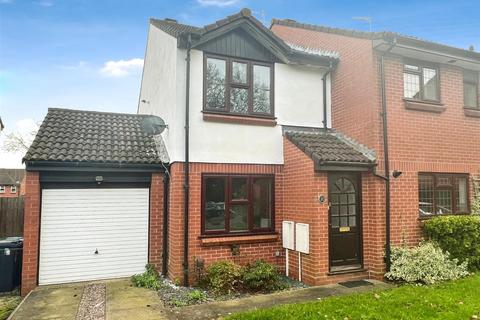 10 Austin Edwards Drive, Warwick, CV34 5GW