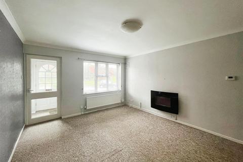 10 Austin Edwards Drive, Warwick, CV34 5GW