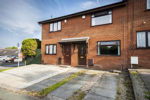 3 bedroom house to rent, Bury New Road, Bolton