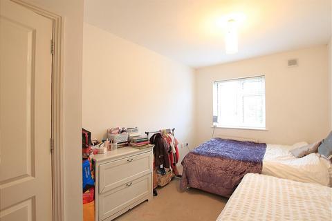 2 bedroom apartment to rent, Marsh Court, Hayes UB4