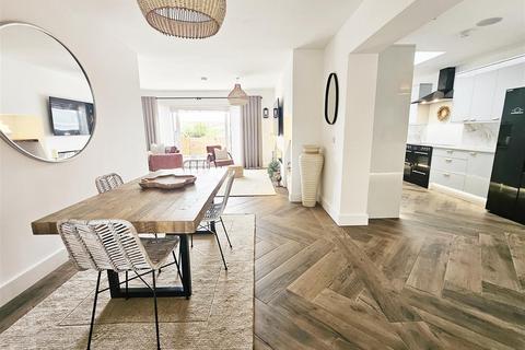 19b Liskey Hill, Perranporth, TR6 0ET