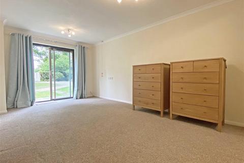 1 bedroom retirement property for sale, Springfield Road, Chelmsford