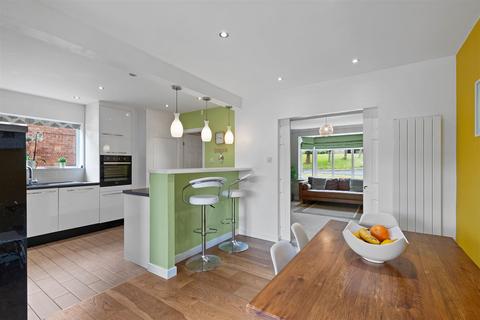 11 Ashfield Drive, Baildon, Shipley, BD17 6JA