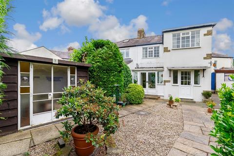 3 bedroom semi-detached house for sale, Thwaites Avenue, Ilkley LS29