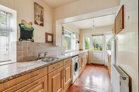 3 bedroom semi-detached house for sale, Thwaites Avenue, Ilkley LS29