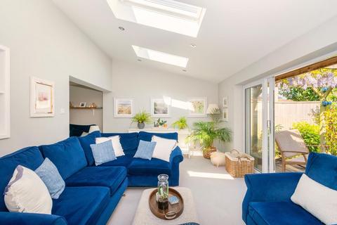 84 Gloucester Road, Rudgeway, Bristol, BS35 3RS