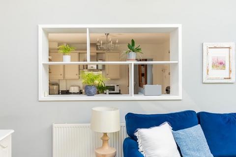 84 Gloucester Road, Rudgeway, Bristol, BS35 3RS