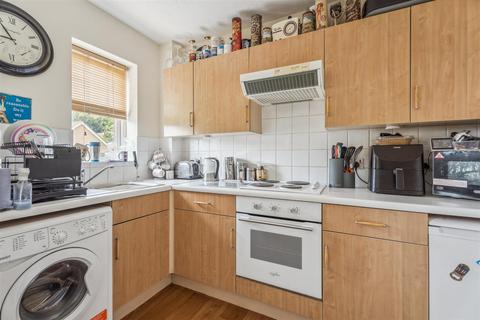 2 bedroom flat for sale, Redoubt Close, Herts SG4