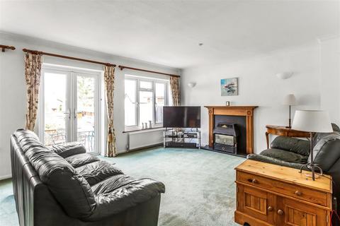 4 bedroom house for sale, HARDING ROAD, LANGLEY VALE, EPSOM, KT18