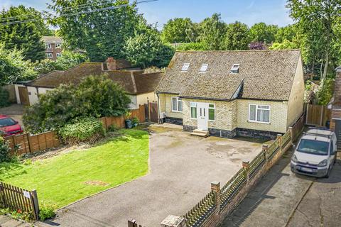 4 bedroom detached bungalow for sale, Cheveley Road, Newmarket CB8