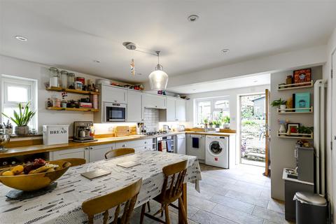 15 Bartlow Road, Linton, Cambridge, CB21 4LY
