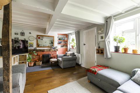 15 Bartlow Road, Linton, Cambridge, CB21 4LY