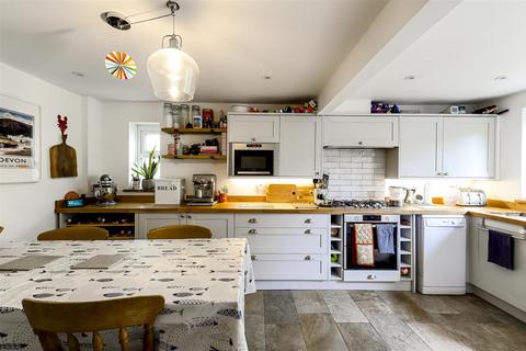 15 Bartlow Road, Linton, Cambridge, CB21 4LY