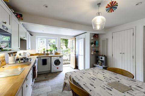 15 Bartlow Road, Linton, Cambridge, CB21 4LY