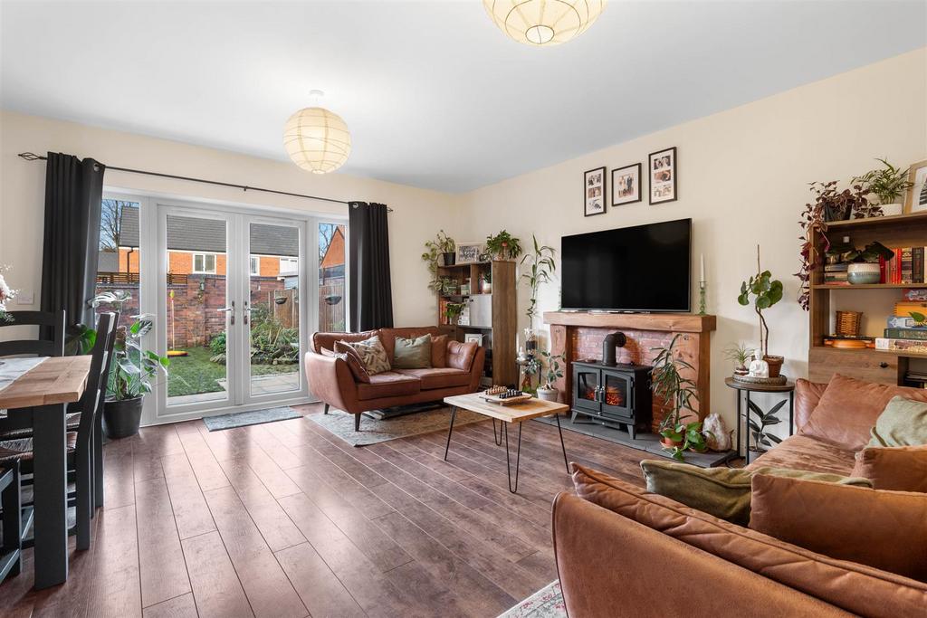 Brook Street, Stourbridge 3 bed semidetached house for sale £340,000