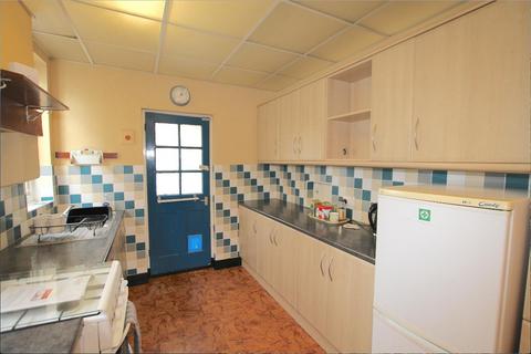 29 Belfairs Drive, Leigh-on-sea, SS9 3AA