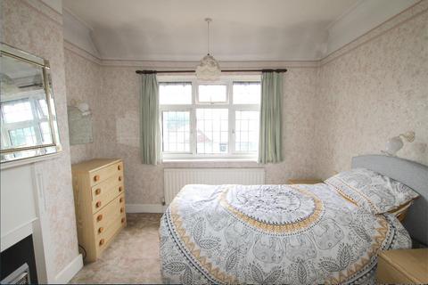 29 Belfairs Drive, Leigh-on-sea, SS9 3AA