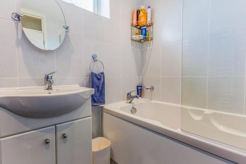 8 Beckfoot Drive, Coventry, CV2 2QD