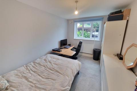 2 bedroom maisonette for sale, Edgwarebury Lane, Edgware