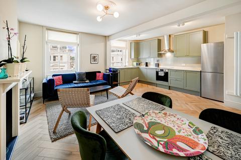 St Georges Drive, London, SW1V