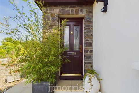 undefined, O'r Diwedd, Penparc, Trefin, Haverfordwest