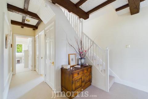 undefined, O'r Diwedd, Penparc, Trefin, Haverfordwest