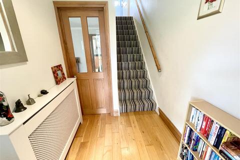 16 Anderson Close, Liden, Swindon, SN3 6JW