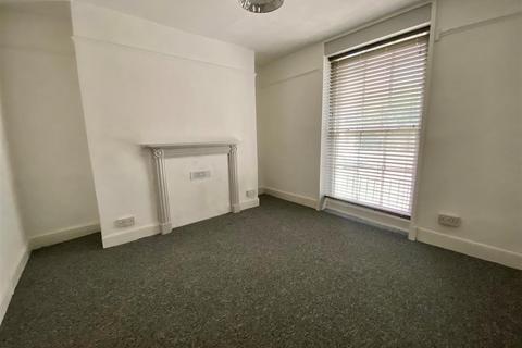 1 bedroom flat to rent, Warwick Road, Worthing