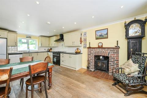 4 bedroom detached house for sale, The Causeway, Petersfield