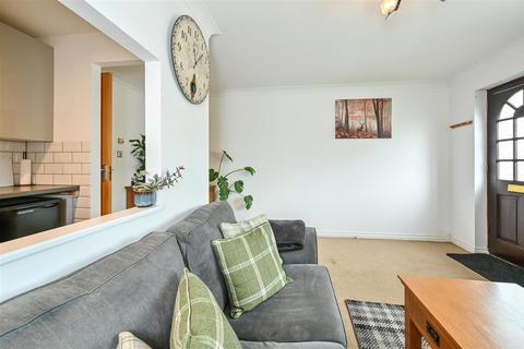 1 bedroom flat for sale, Meon Close, Petersfield, Hampshire