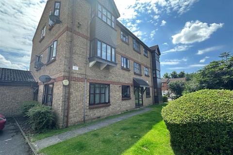 2 bedroom flat to rent, Spring Grove, Mitcham