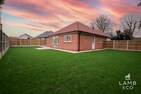 2 bedroom detached bungalow for sale, Turpins Lane, Frinton-On-Sea CO13