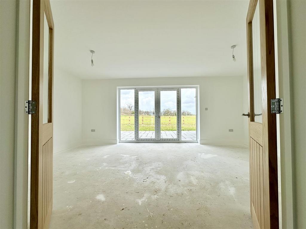 Double doors into lounge.JPEG