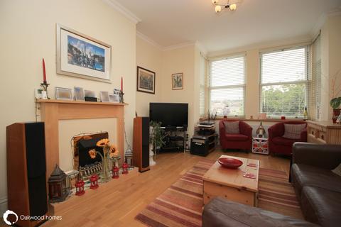 3 bedroom apartment for sale, West Cliff Road, Broadstairs