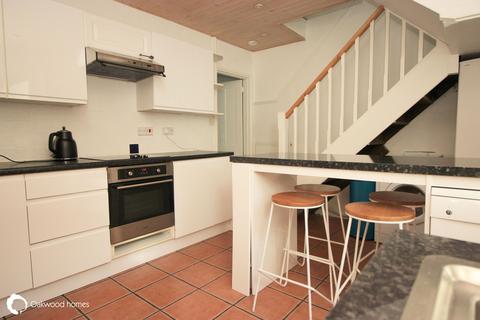 3 bedroom terraced house to rent, Cumberland Road, Ramsgate