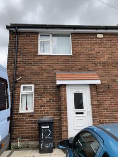 3 bedroom semi-detached house to rent, Peak Avenue, Atherton M46