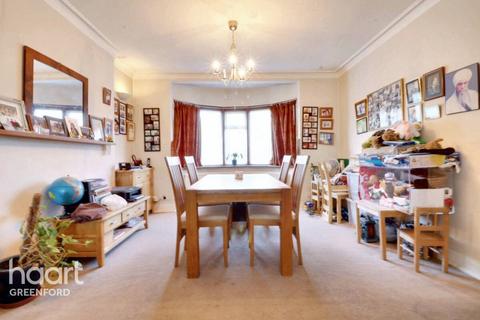 3 bedroom semi-detached house for sale, St Dunstans Avenue, London