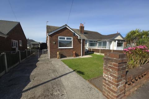 3 bedroom semi-detached bungalow to rent, Parksway, Knott End on Sea FY6