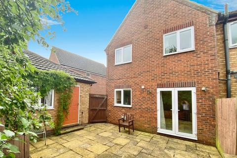 22 Hall Close, Ropsley, Grantham, NG33 4BS