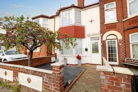 4 bedroom terraced house for sale, North Denes Road, Great Yarmouth