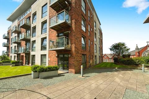 2 bedroom flat for sale, Longfield Centre, Manchester M25