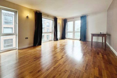 2 bedroom flat for sale, Longfield Centre, Manchester M25