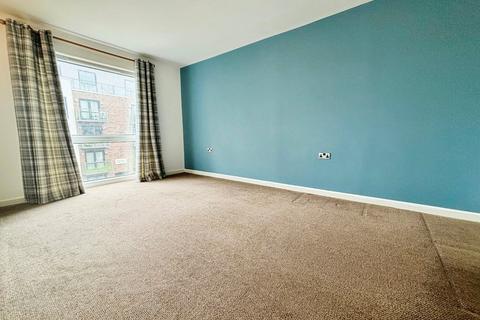 2 bedroom flat for sale, Longfield Centre, Manchester M25