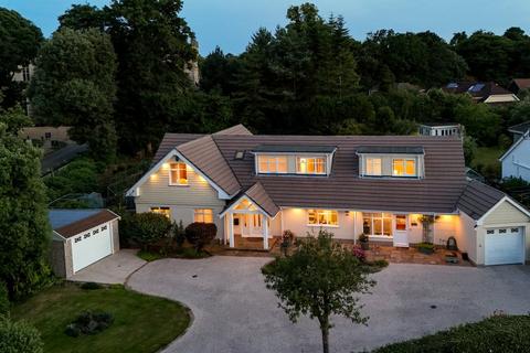 6 bedroom detached house for sale, Rothesay Drive, Highcliffe, Christchurch, Dorset, BH23